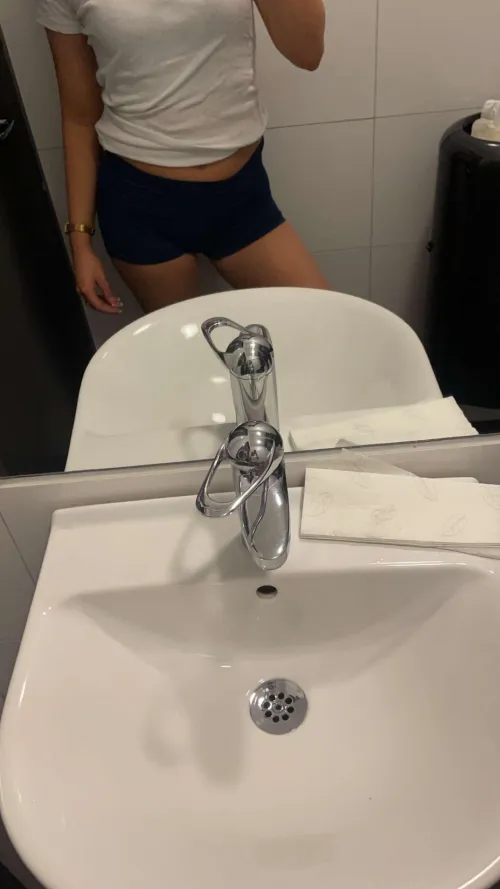 Nån som vill se mig svettig 💦💦och utan kläder?🙈🙈