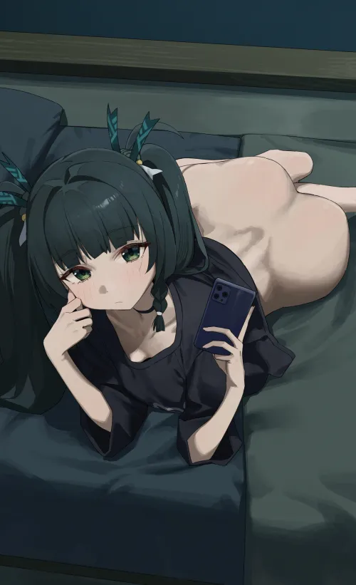 Qingyi with her ass out