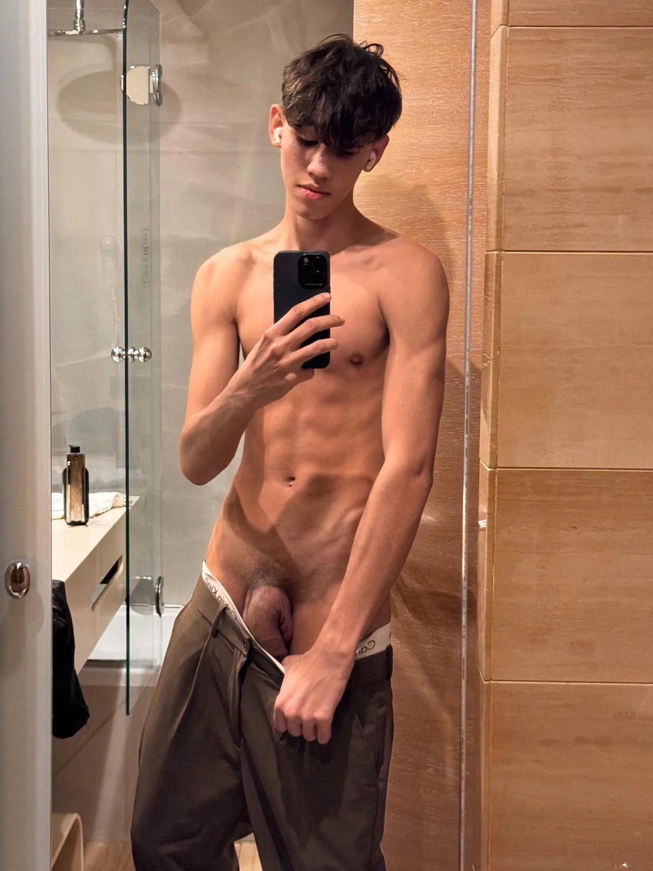 Showerfag'n Holliselfie