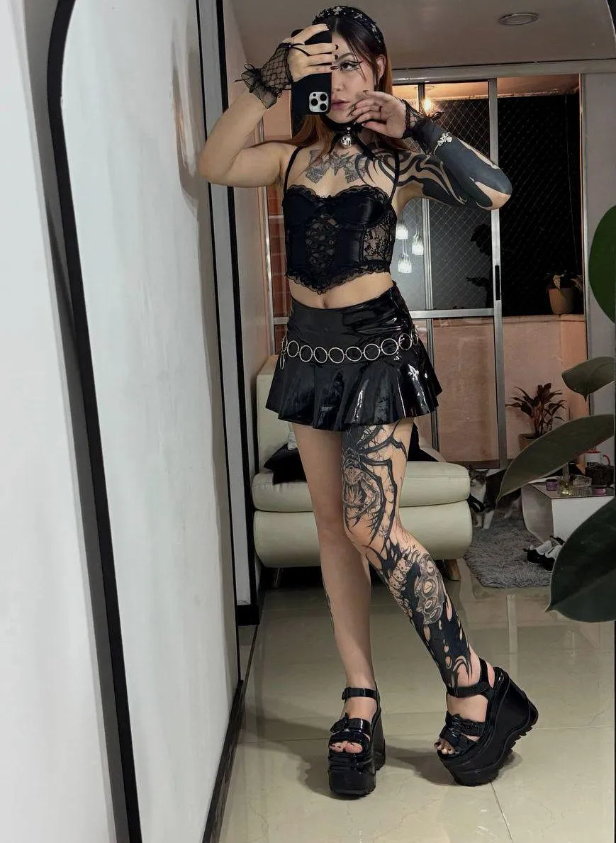 Skirt season has started, hope wind won't blow too hard ;)