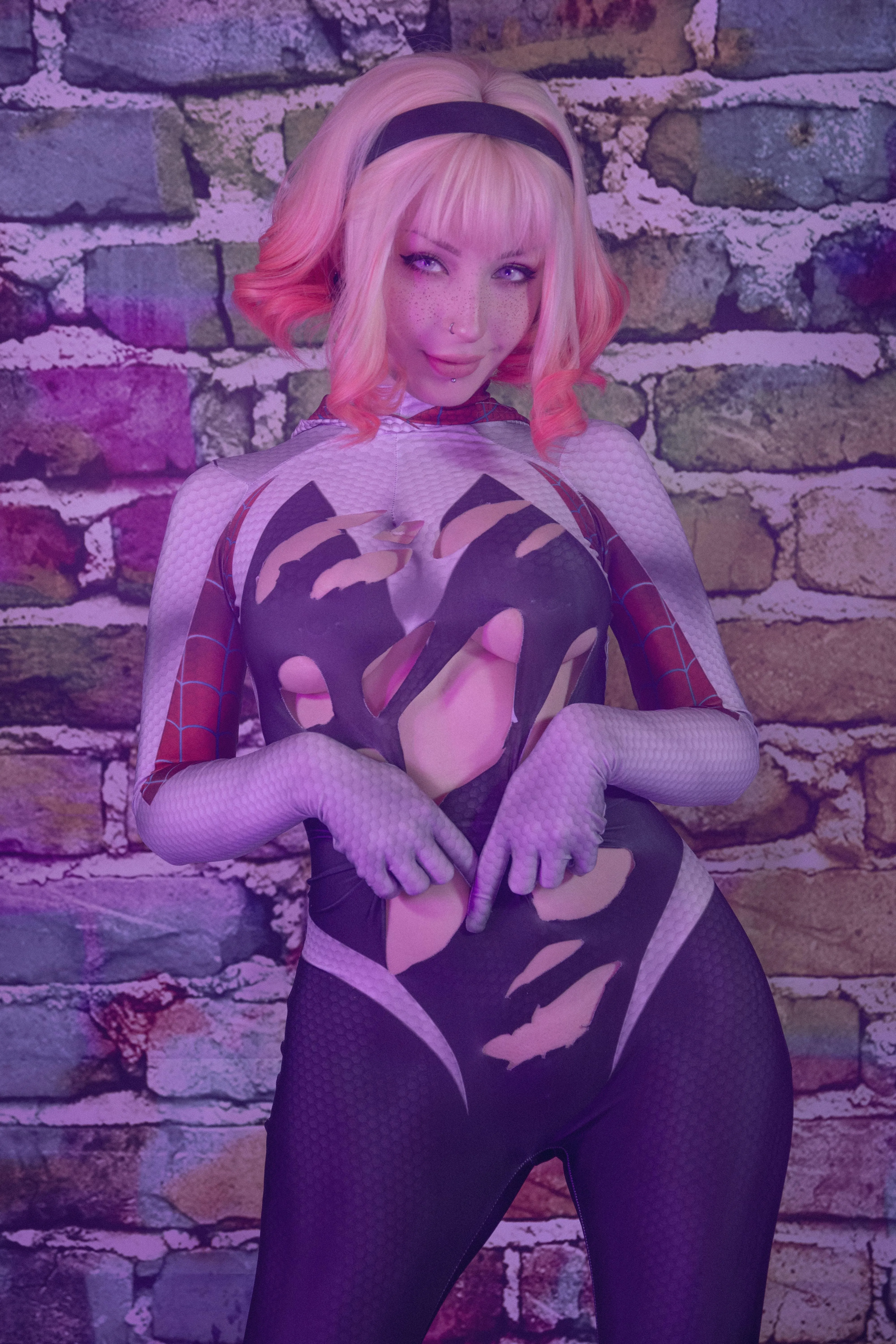 Spider-Gwen attempt by me (Shiroktsne)