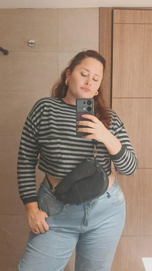 The Queen is back on her Throne