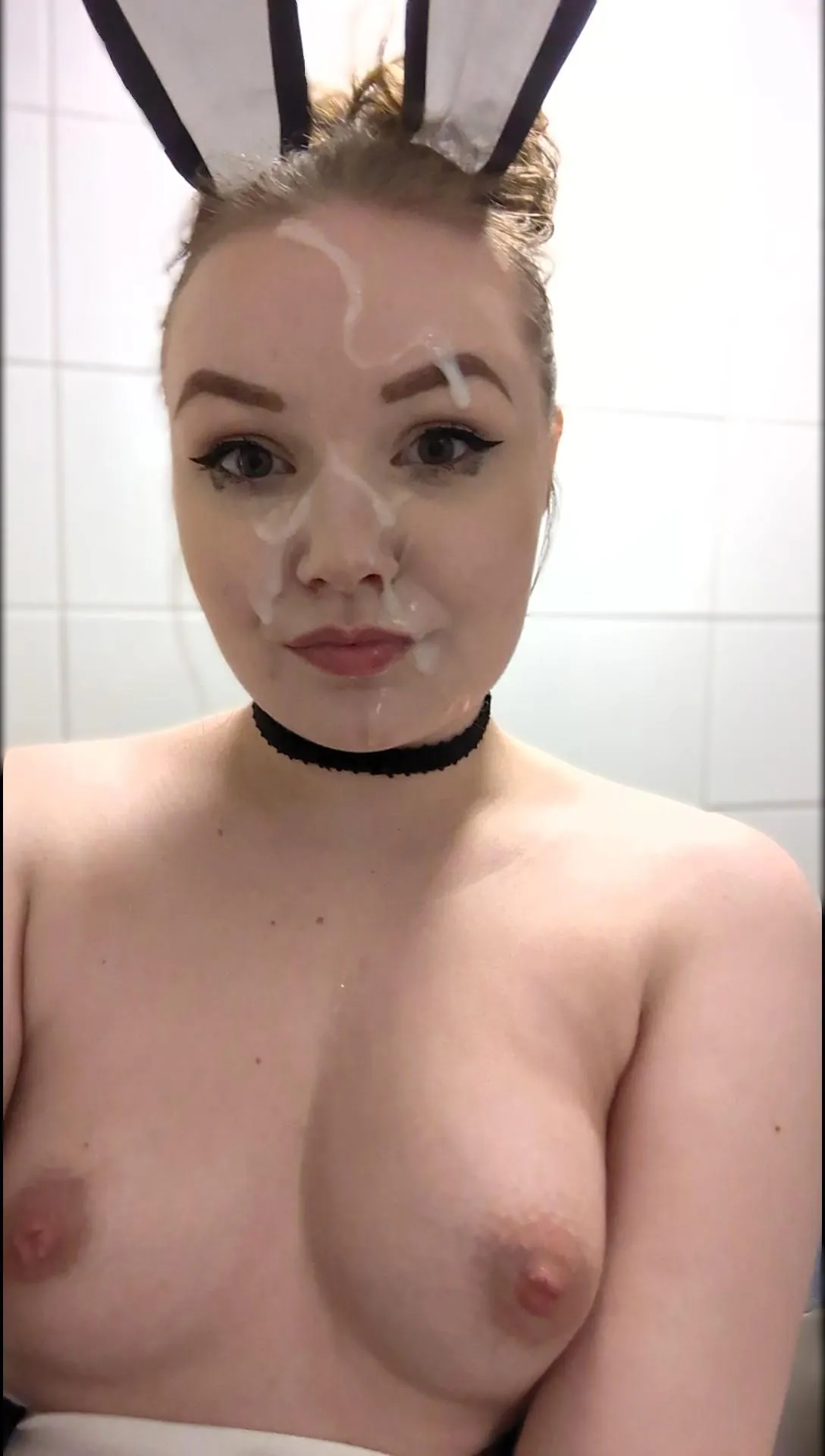 Think I look good in cum? 🥰
