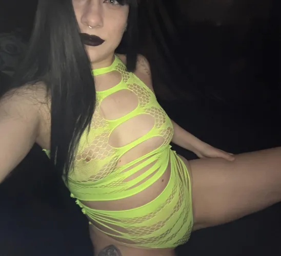 This is just a tease… but I’d love to show you the real thing 💚