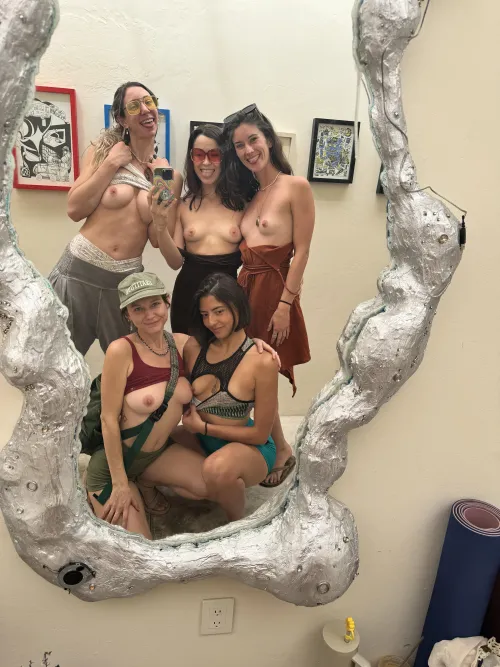 What should really be in art galleries