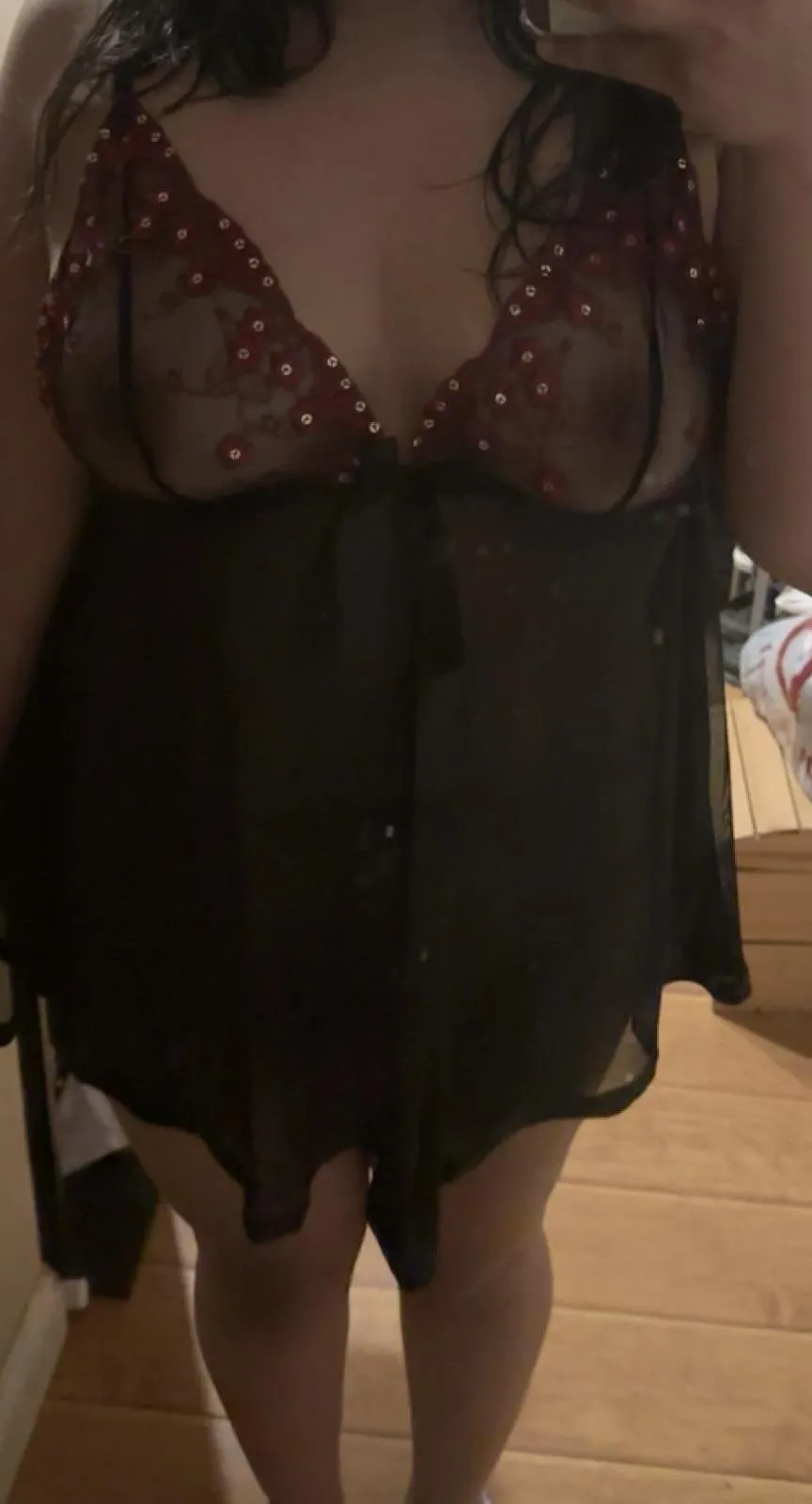 [C] showing off new outfit