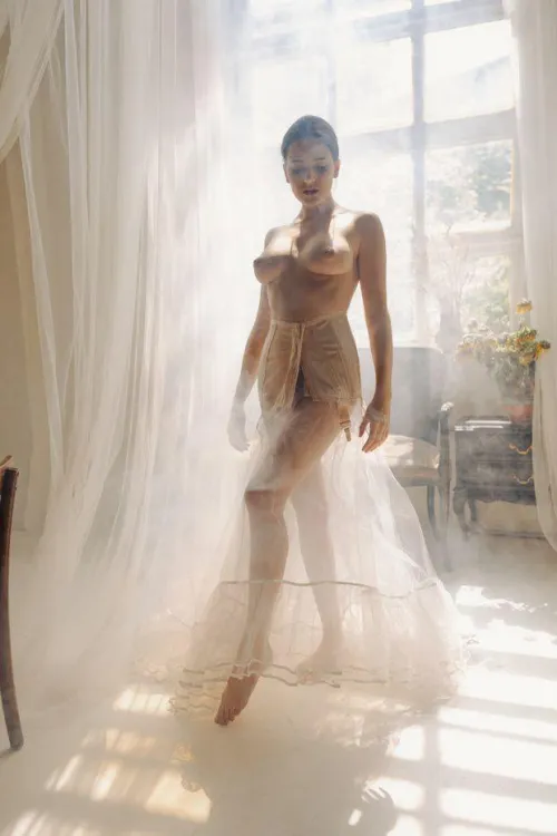 come to the light, that is, to me