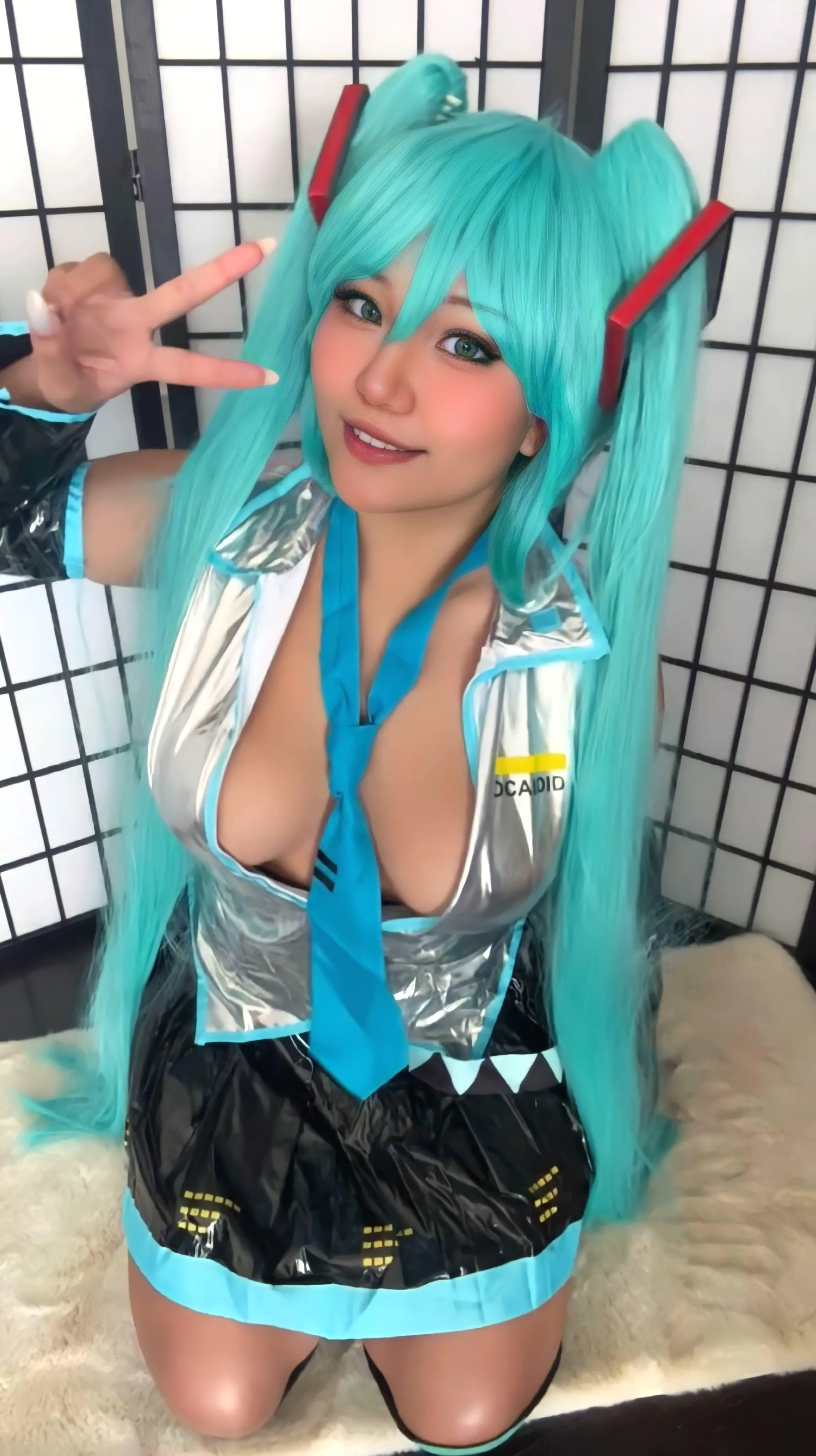 Hatsune Miku from Vocaloid by GlitteryDreamGirl