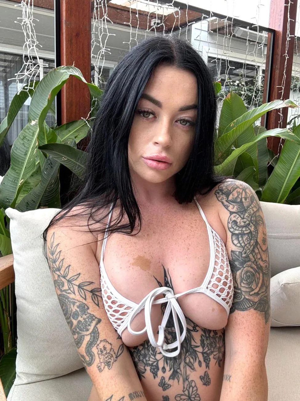 What you looking at? Zoom it if you want too see it