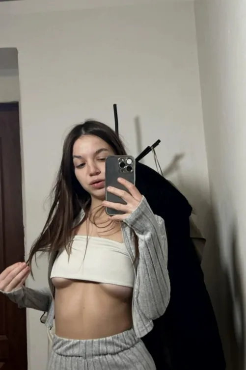 who in here wants to worship a petite college girl's breasts ;)