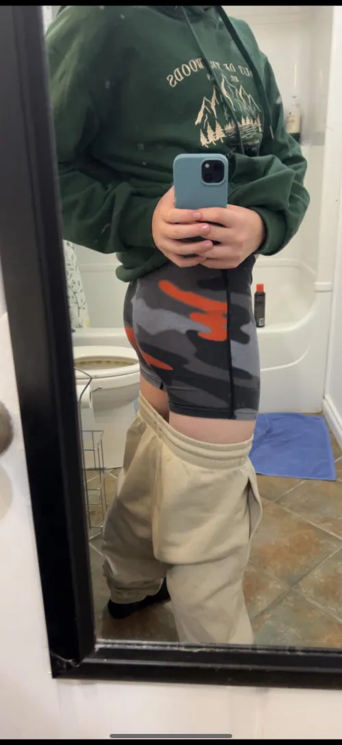 18-B Hosting (Collingwood-Renfrew)