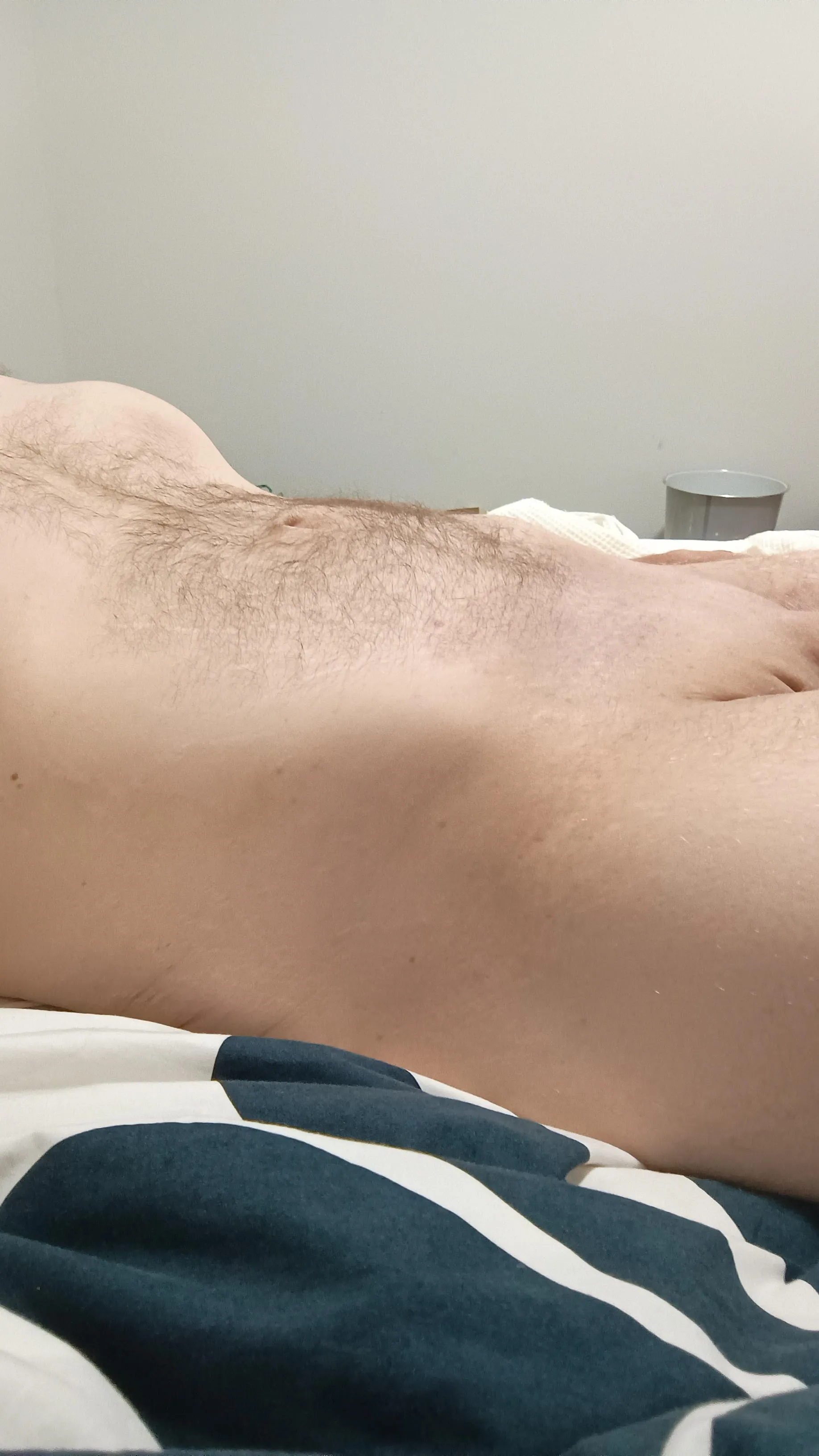 A baby bulge for a first timer. My god the feeling 🥺