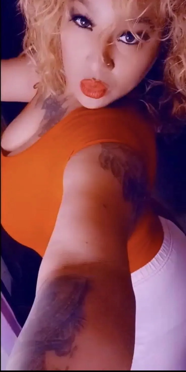 Haven’t had a good fucking in awhile who wants to change that😩