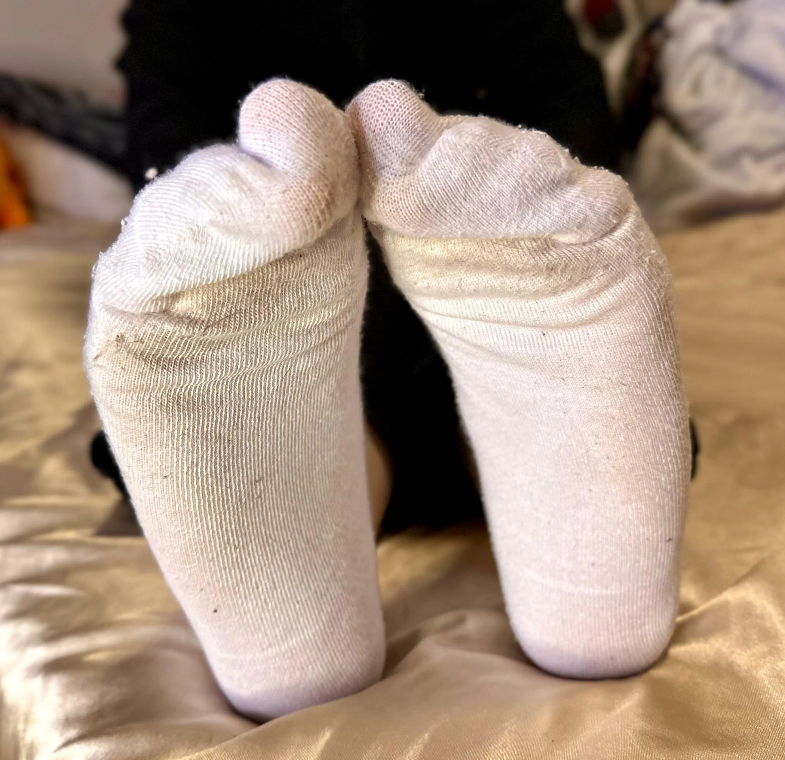 These smelly white workout socks are still available…😘❤️