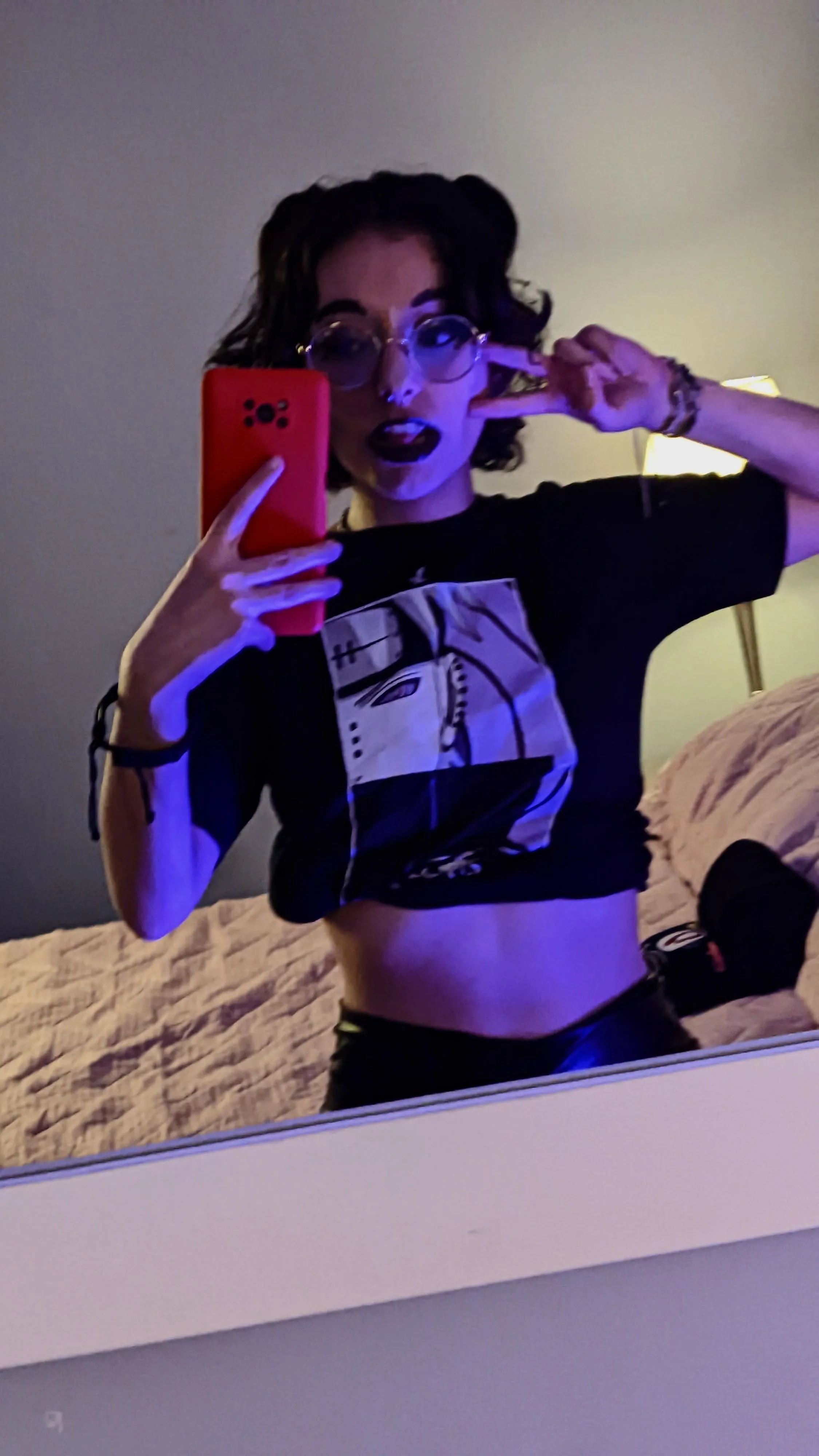 Alt E-girl here !!! 🖤💜
