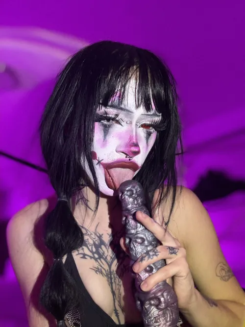 Clown girl by Cyber-goth