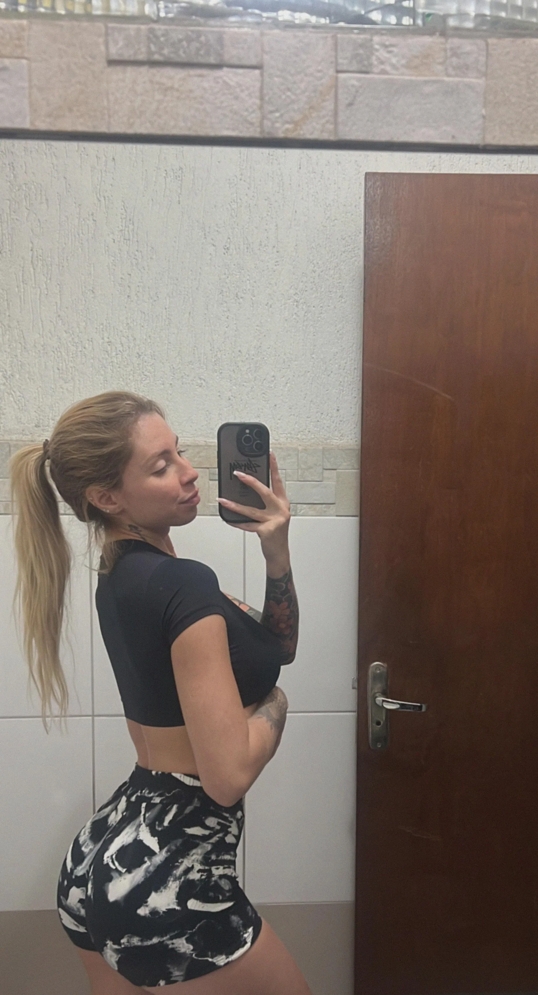 curves are part of my gym gains