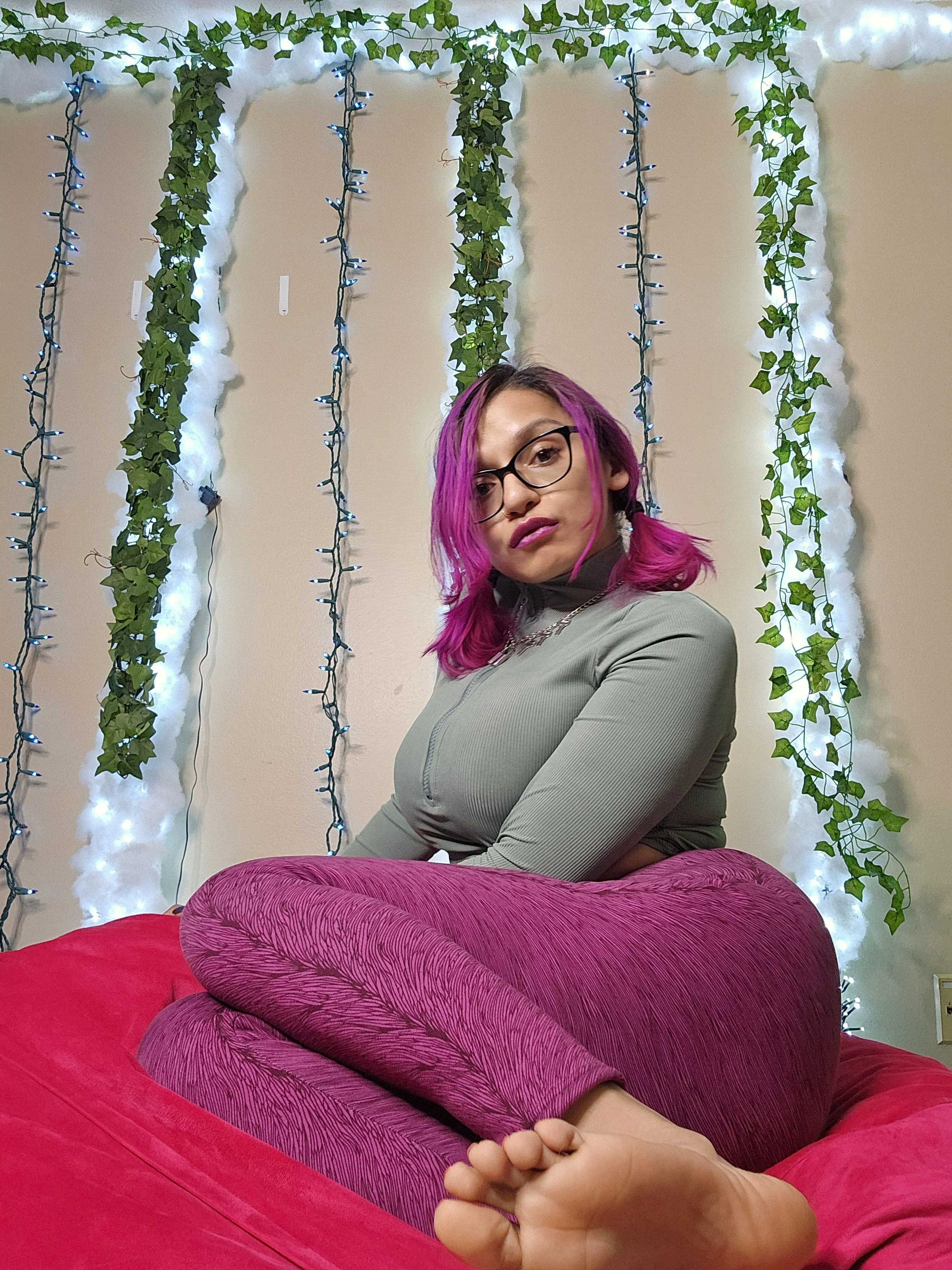 Enjoy my feet over and over again