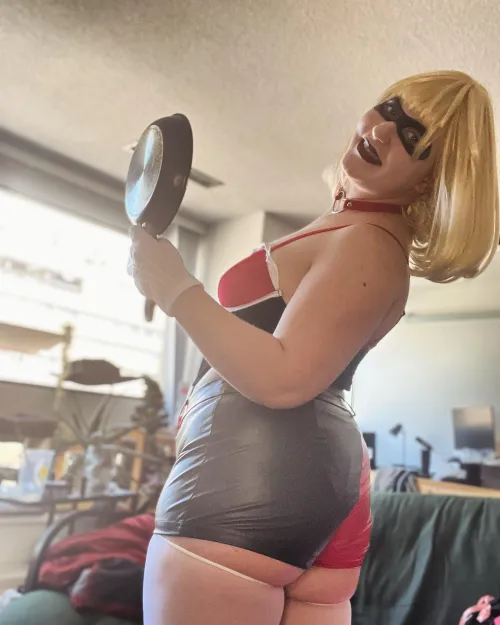 Going to comic con tomorrow as Harley 🖤