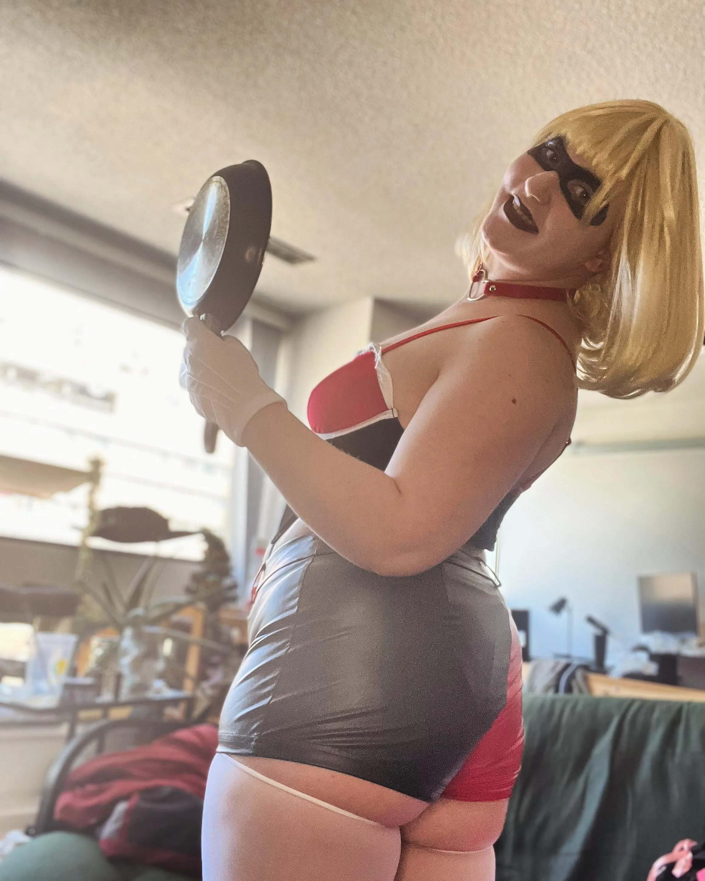 Going to comic con tomorrow as Harley 🖤