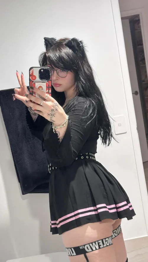 i promise u wouldn't be able to last three minutes... :P