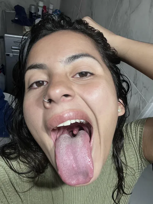 I'm happy opening my mouth wide for you