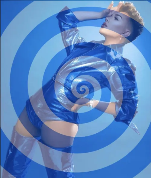 James has such a hypnotic body, so this seemed like the natural thing to do 😵‍💫