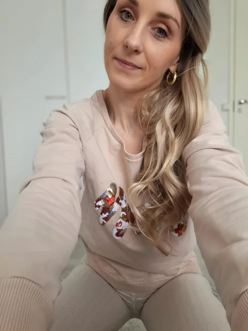 Looking sweet but could be more than that😏