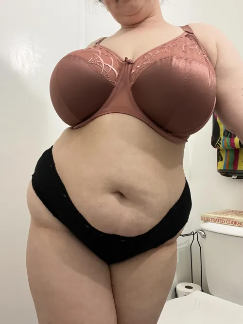 Mommy tits are a lot to handle, think you can