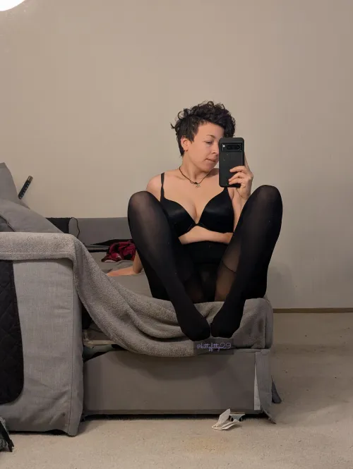 Mommy wants a naughty weekend