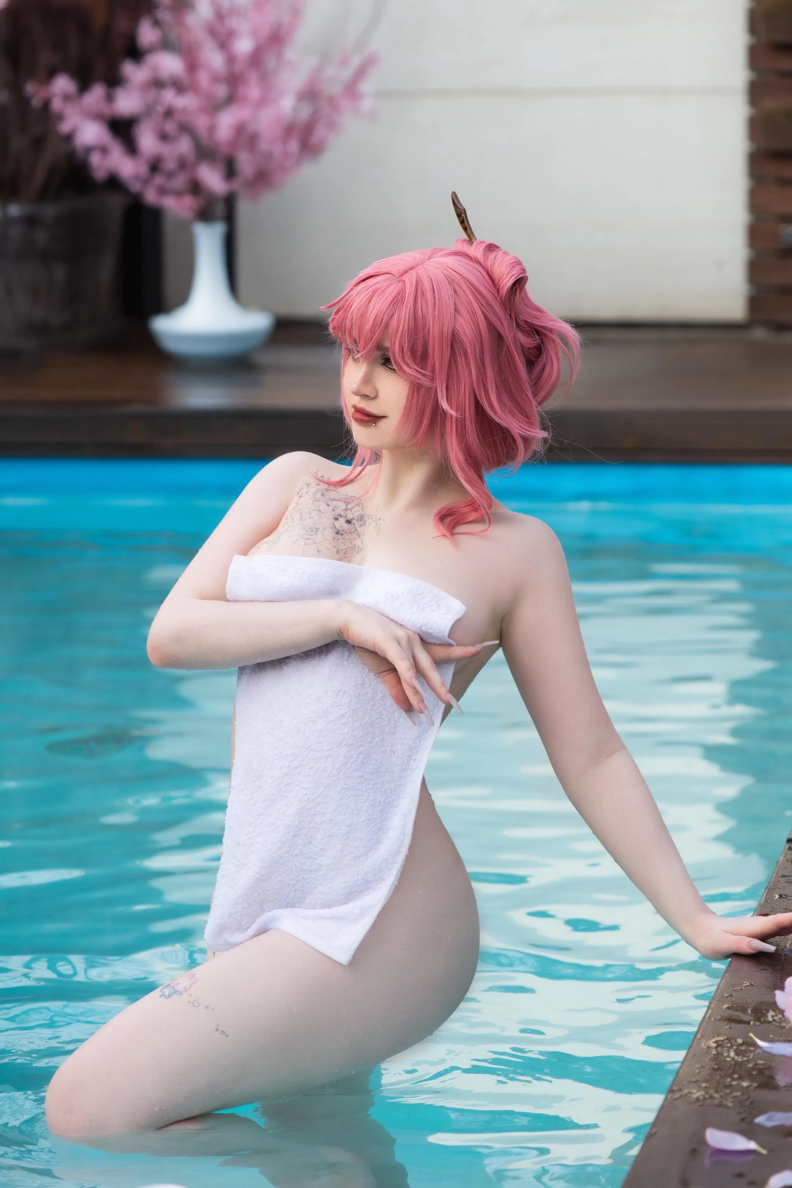 My Yae Miko cosplay (electro_alice)