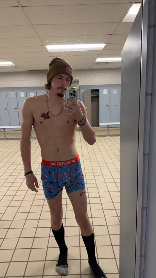 Quick little gym bulge