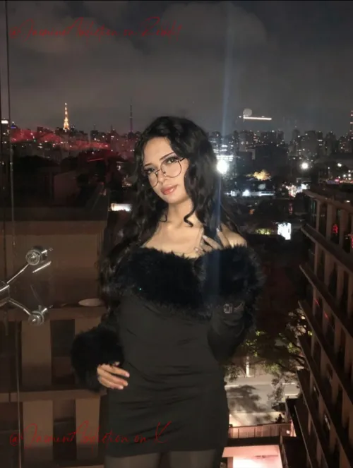 The city’s beneath me, just like you