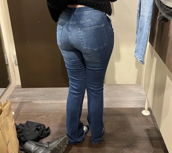 These jeans I tried on 🌷