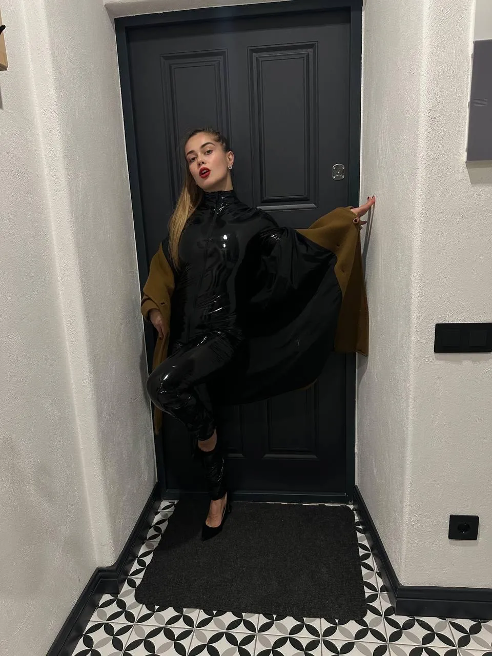 ur latex doll is ready for date