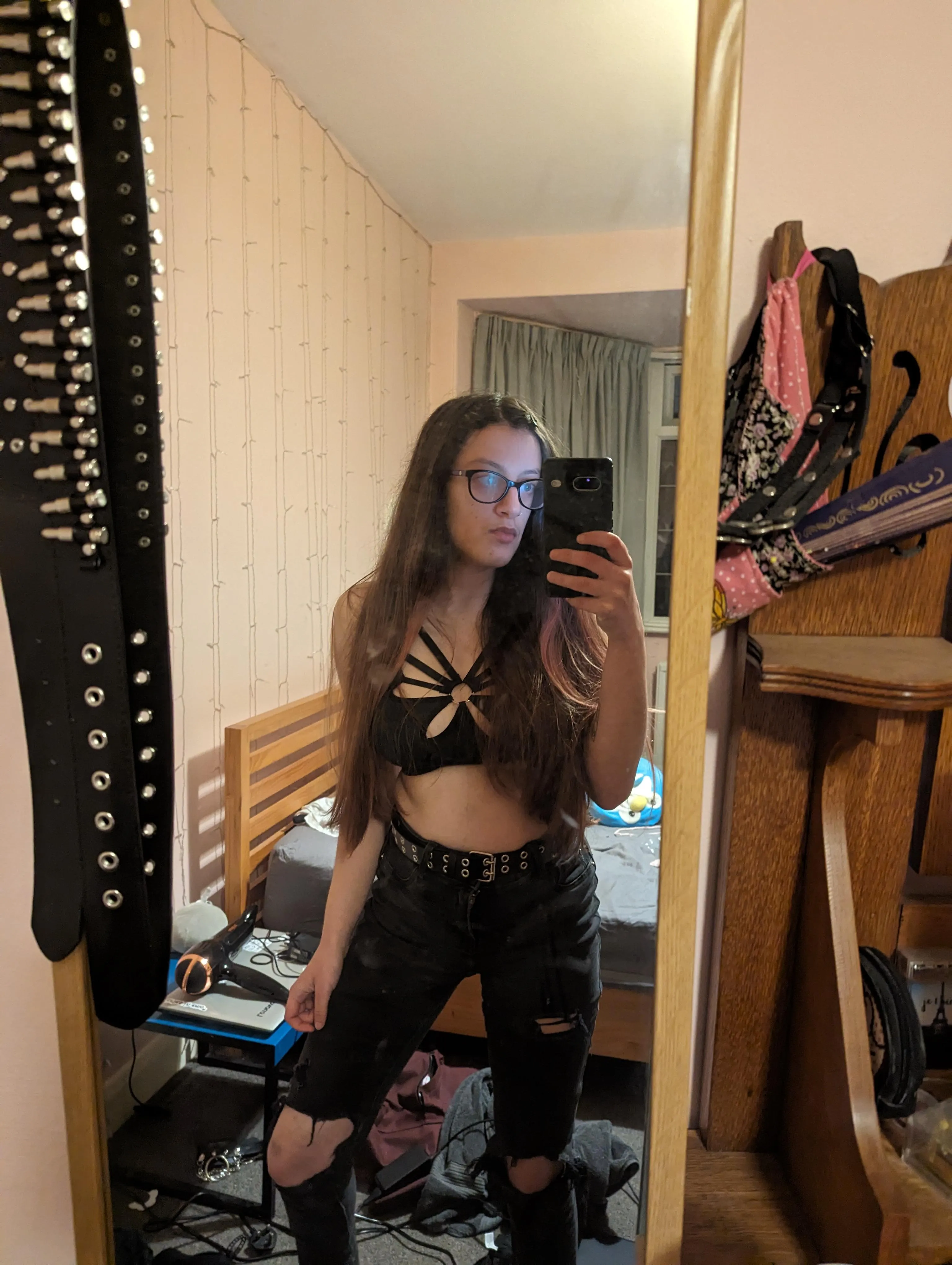 hey lil doggy, come lick my mirror clean like a good pup 💕🐶