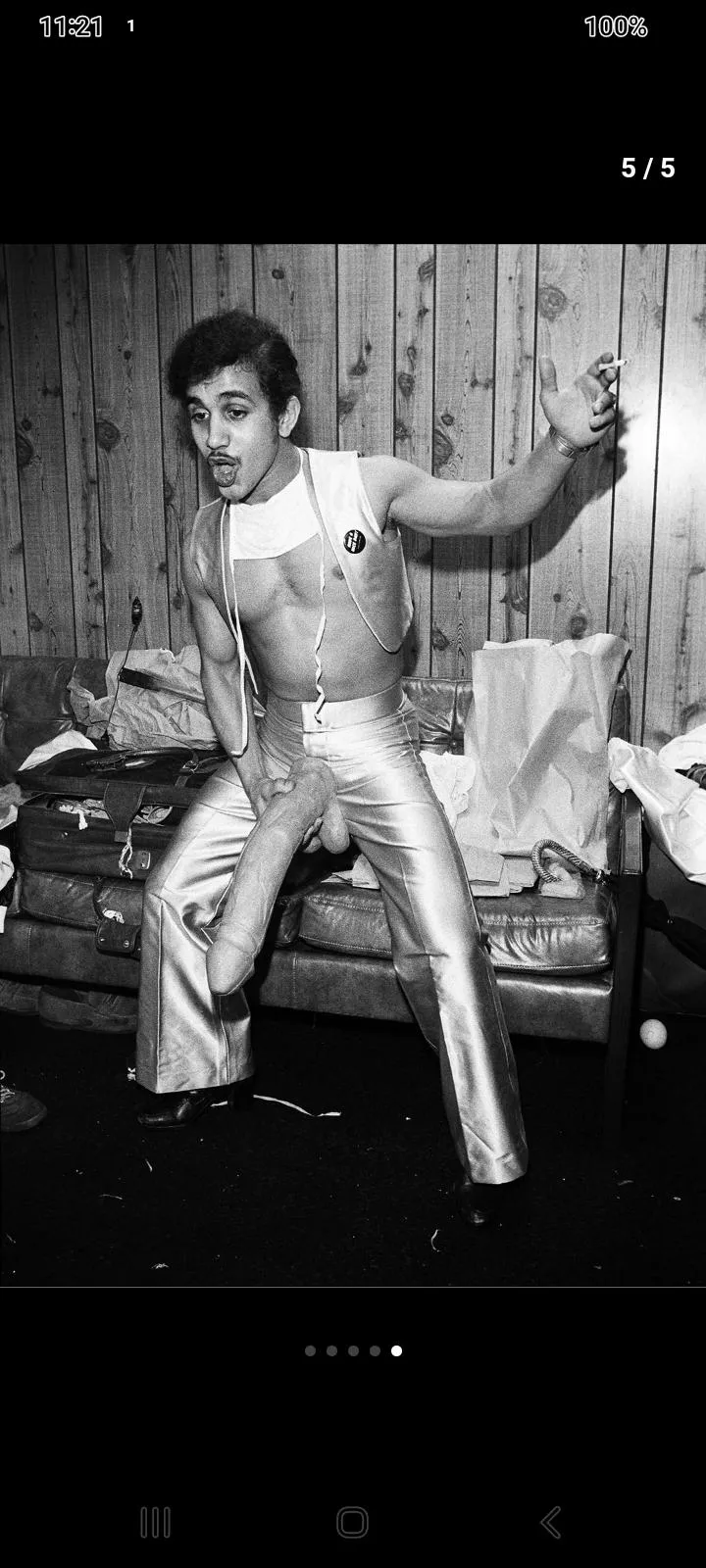 I entertained at a bachelorette party last weekend. 🖕