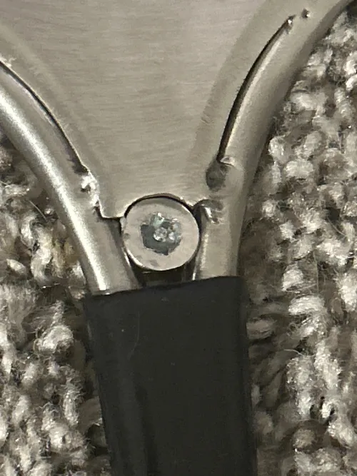 I got my new belt but i accidentally stripped a screw