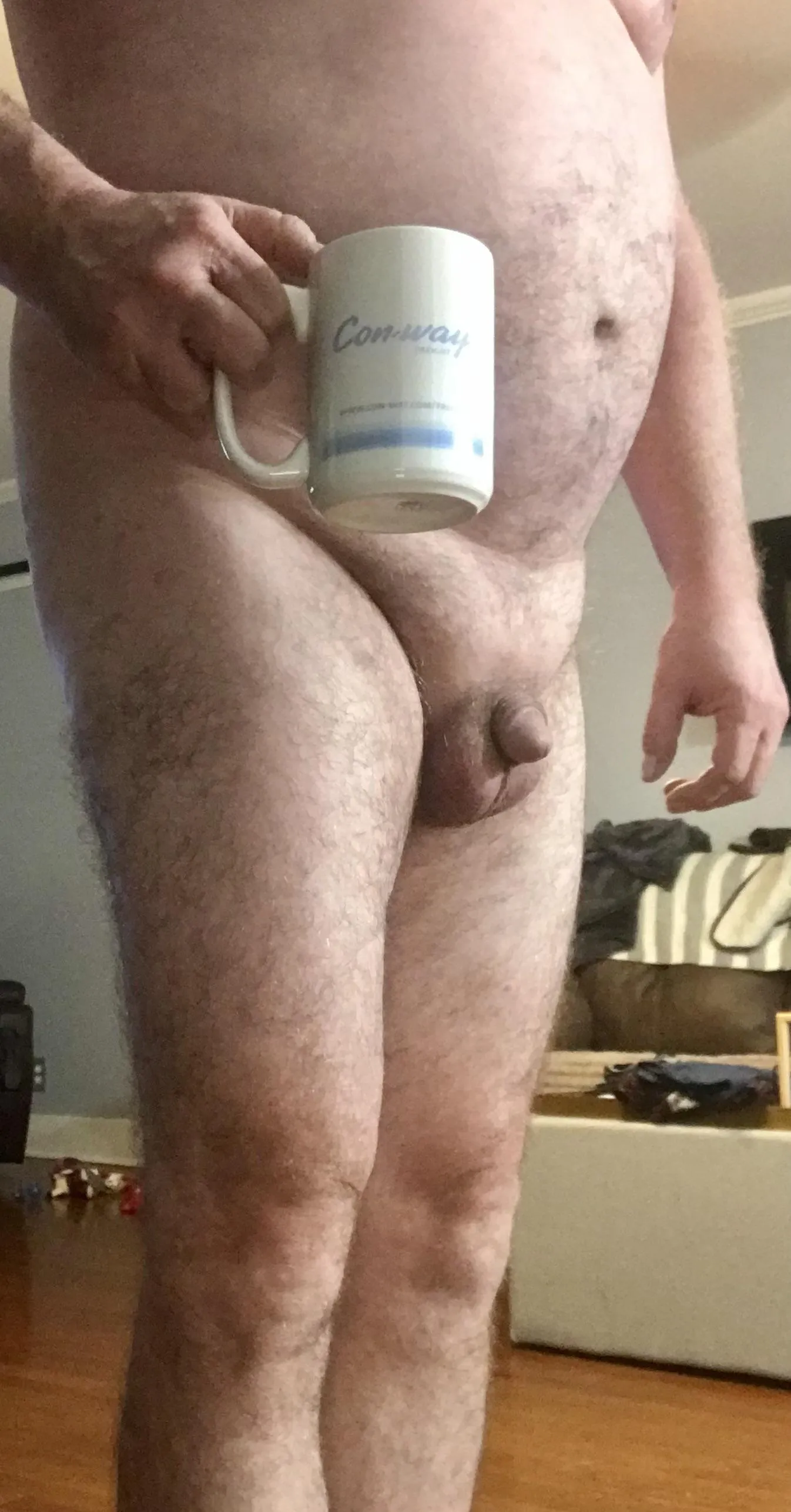 I love Saturday and posting a little giggle material for the ladies sipping their morning coffee. On a side note, thank goodness for cropping or else the clutter would be much worse. 😂