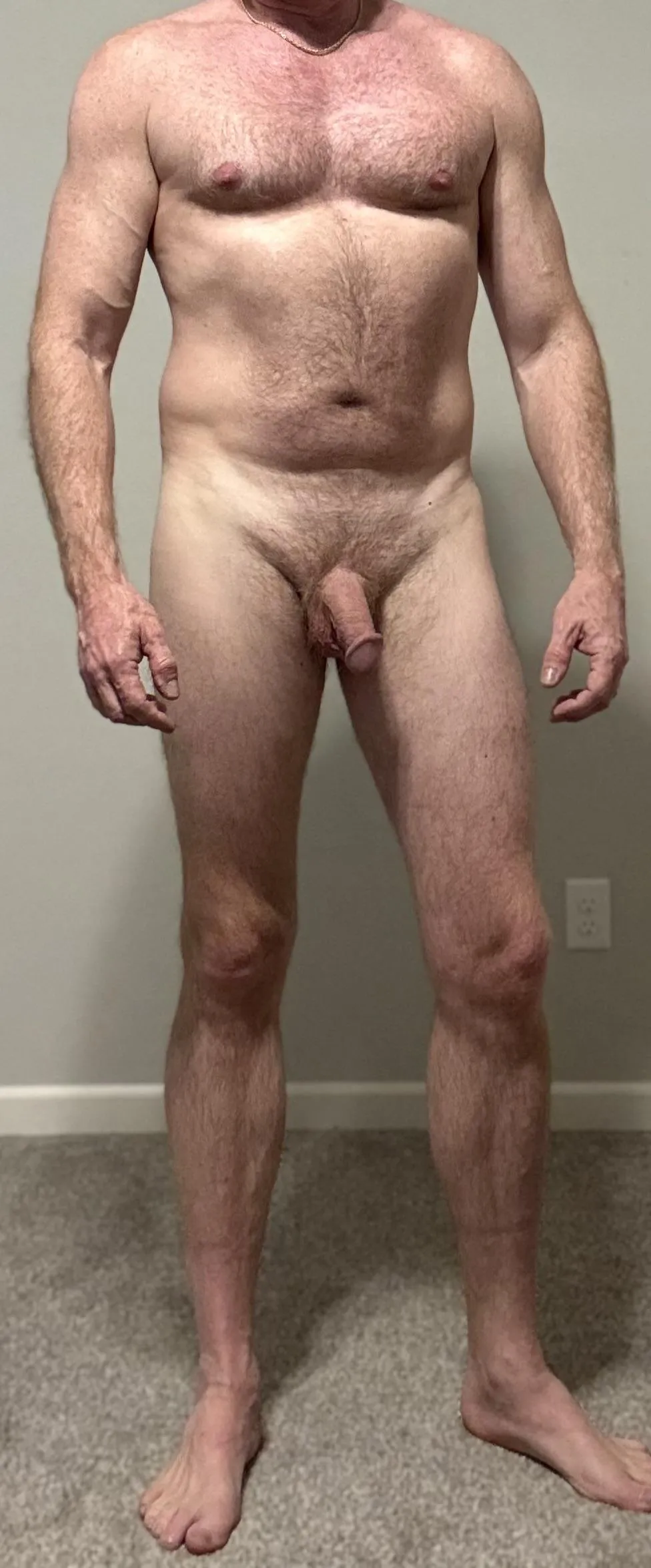 Is this [45] year old dad bod still looking hot?