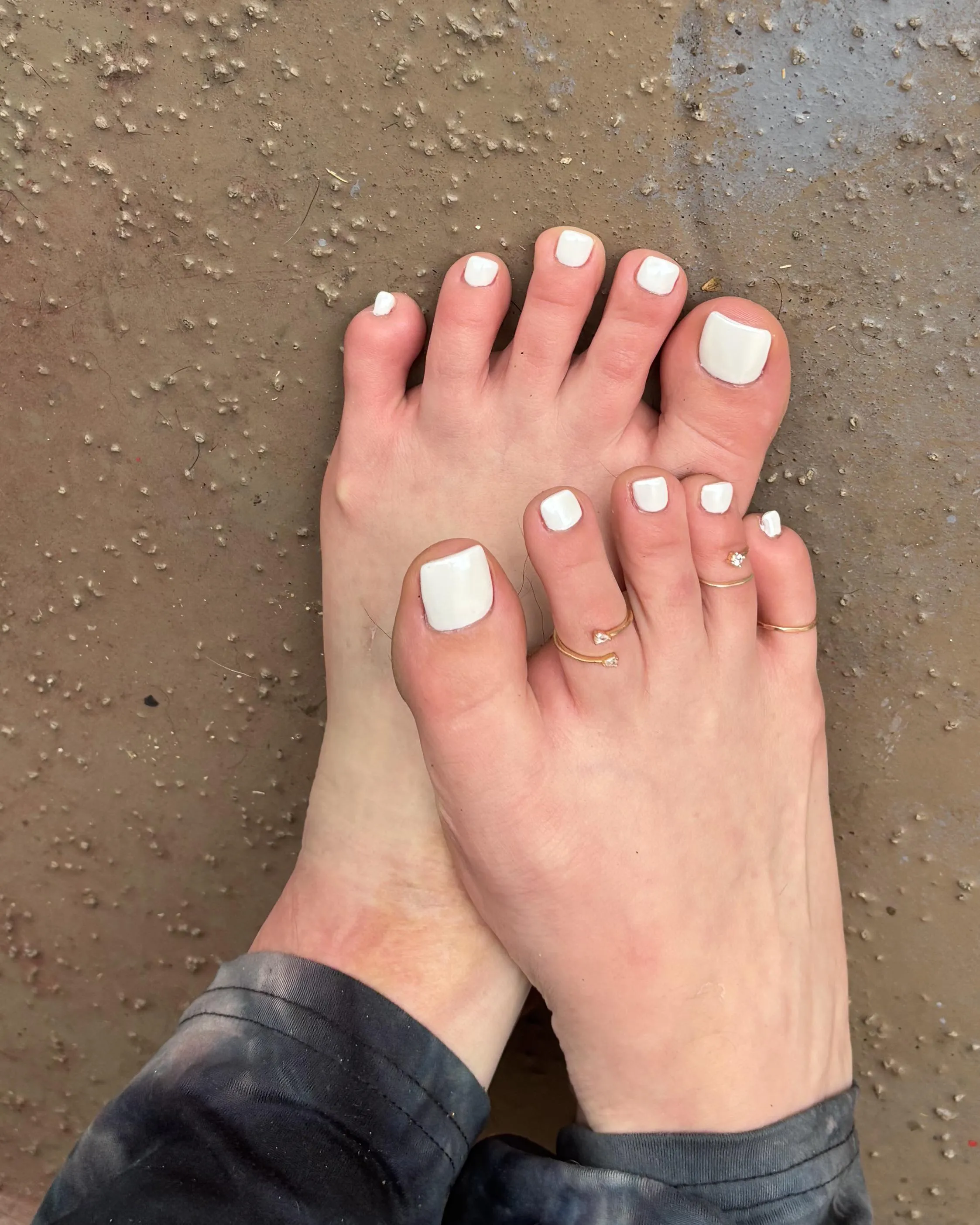 New pedi hehe wanna buy;)? Kinky mommy