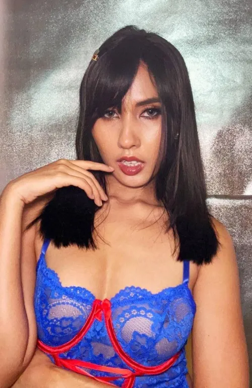 Would you rip my blue lingerie with your hands or teeth?