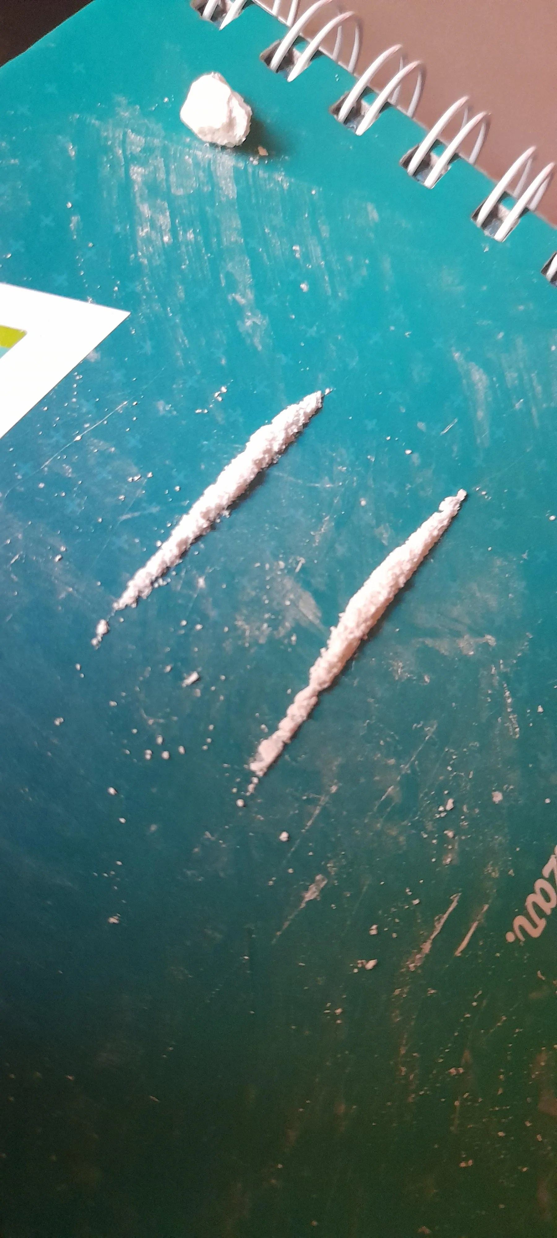 You snort it like a champ, like the winter we're not in ❄️