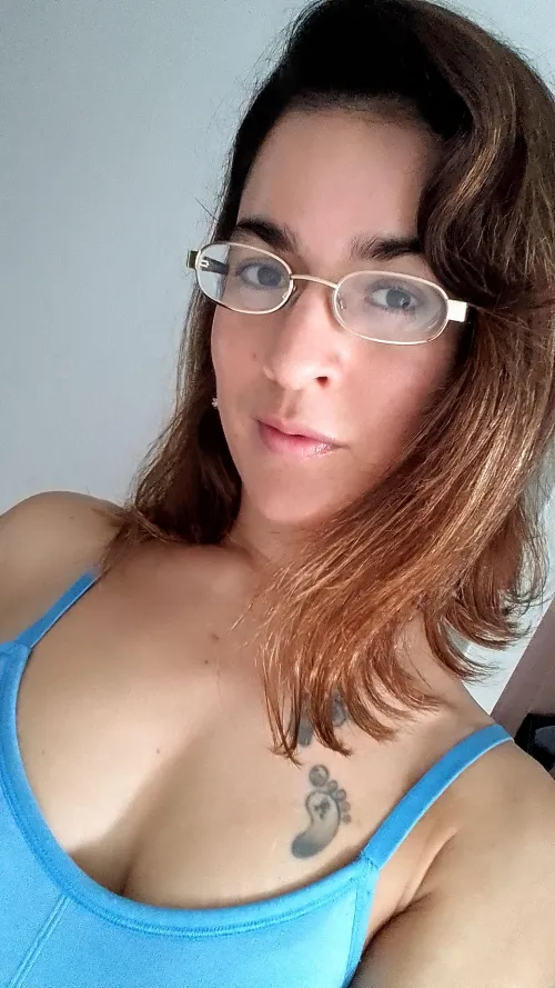 Feeling pretty with glasses
