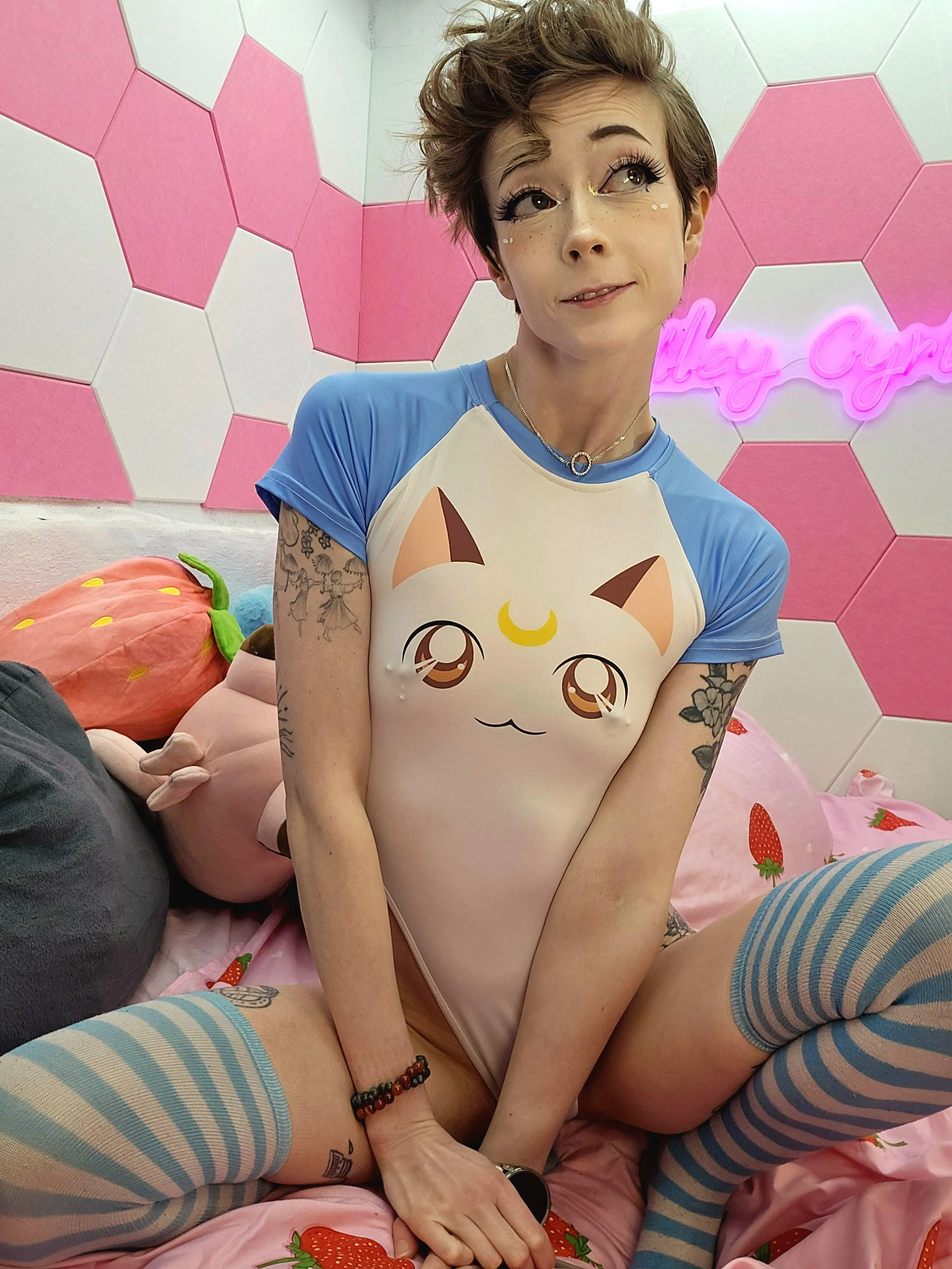 🌈Good morning! Trust your instincts today!✨ 🫧PRE-SURGERY SALE🫧 🌸$100 10 MIN LIVE SHOW🌸 Cash.app/$littlerosexo or tip at Cyriis.org 50% off XXX OF w VIP SNAP FREE 😈 6000+ pics & vids! Talk dirty with me💦 Sextpanther.com/Rileycyr