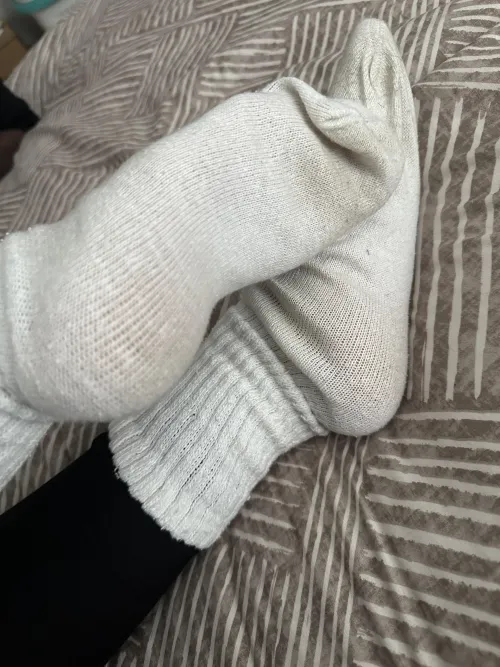 I know you’re sitting there, imagining yourself curled up at my feet, inhaling the scent of my worn socks like the desperate little foot-slut you are. Too bad fantasies cost money. So, start sending.