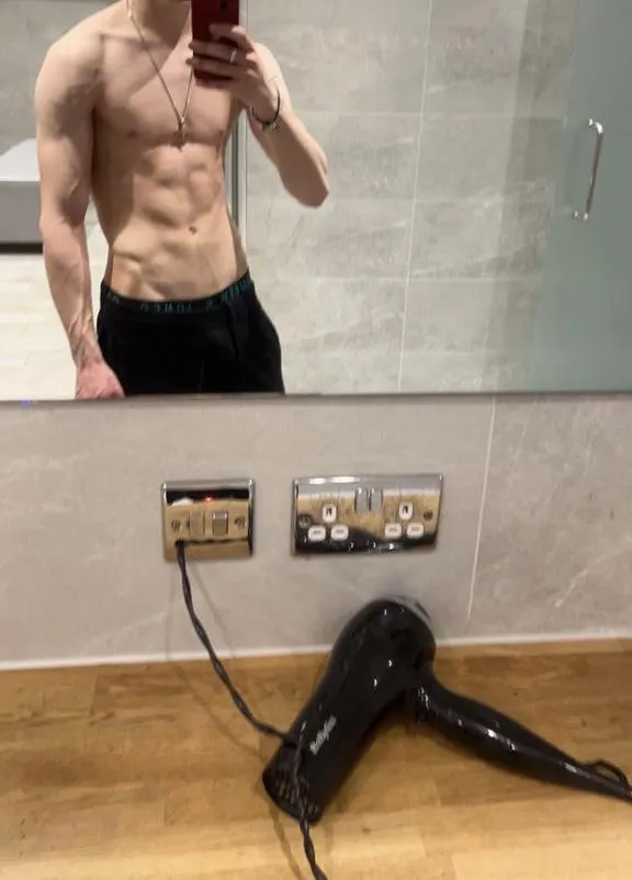 (Selling)(aus) used underwear from gym and cum filled underwear available dm