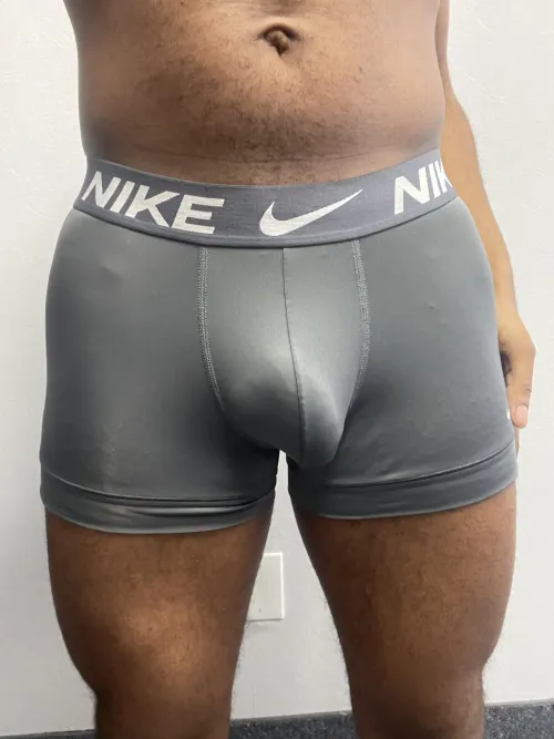 [Selling][US][$40+] UPS warehouse worker & gym regularly. 2 days in them already, 2 more to go. Dm me to make them yours