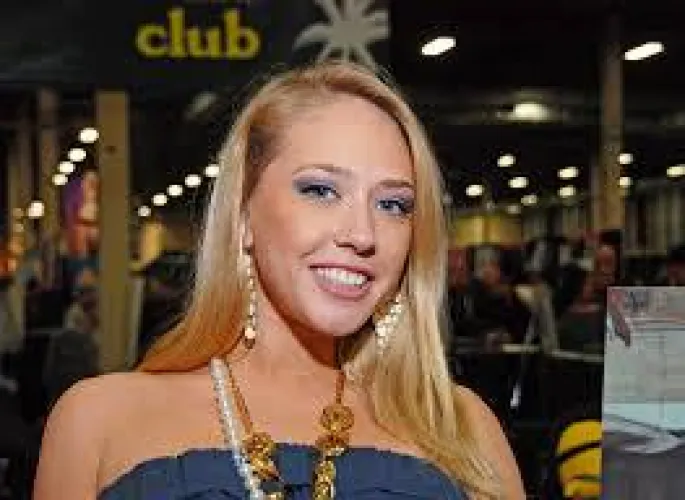 She took the hardest gape of all ~ the brain gape ... beeg gape bebi