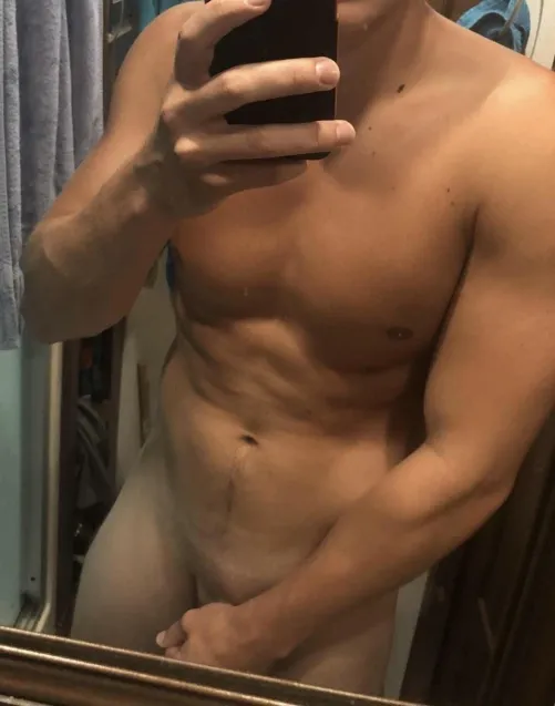 25 masc jock dom for new subs HMU boys 😈